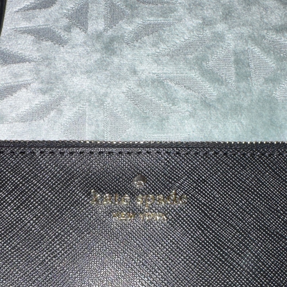 Kate Spade ♠️ Black Wristlet - Picture 4 of 7